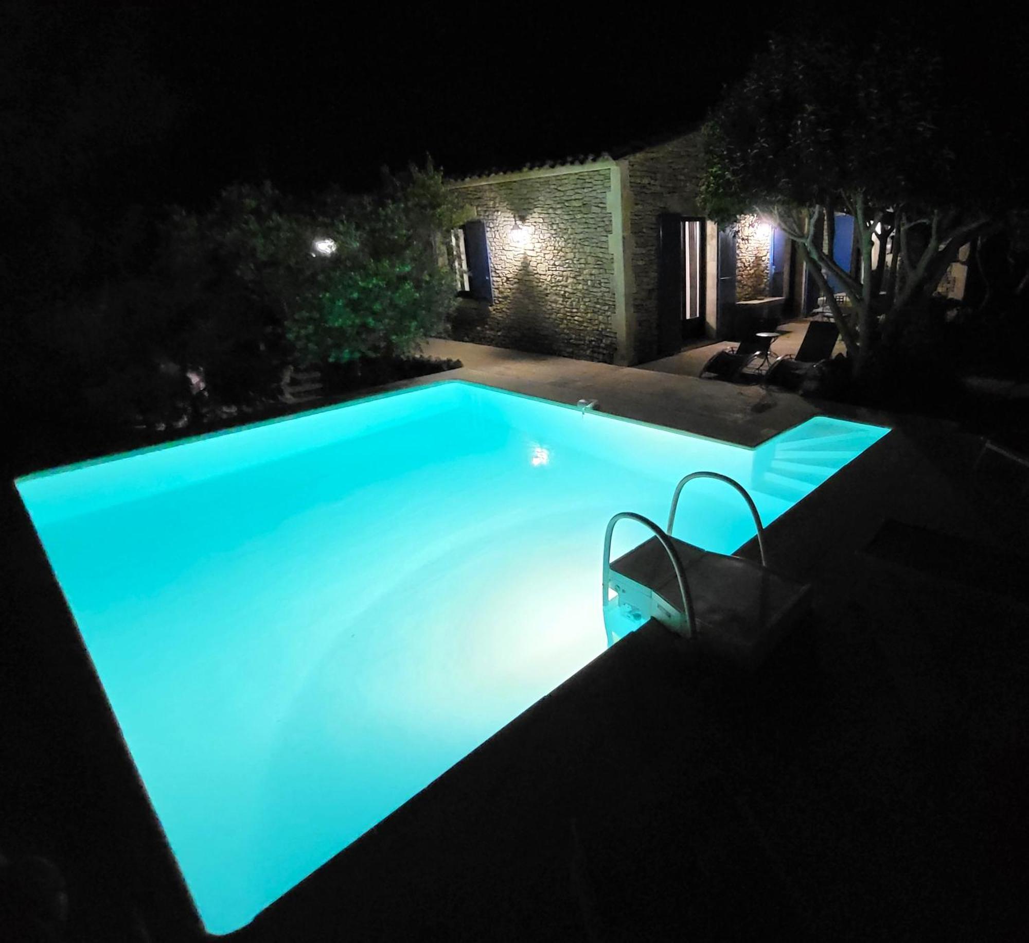 "La Massette Du Cheval Blanc" Villa De Caractere En Pierre LʼIsle-sur-la-Sorgue Exteriér fotografie